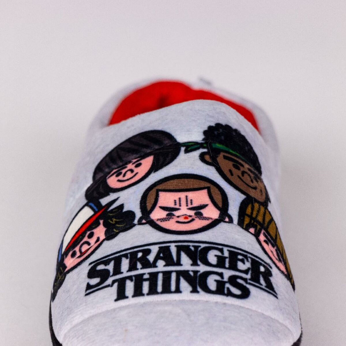 Chaussons Stranger Things Gris clair